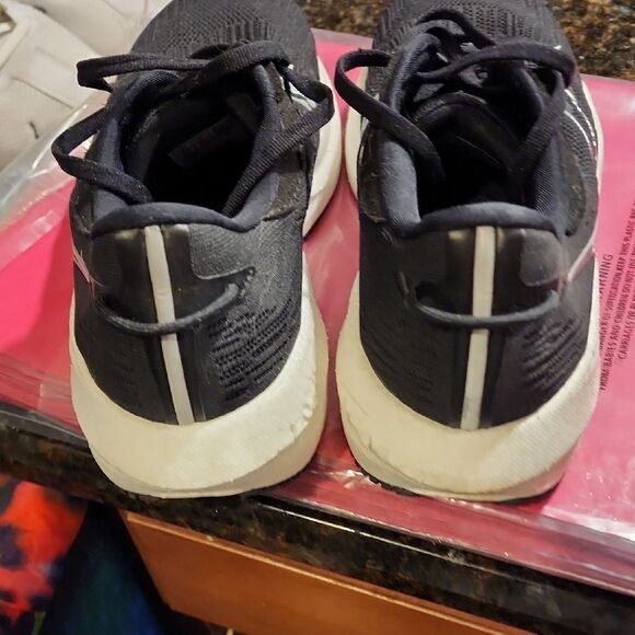 Saucony Black Power Run Plus Size 10 New Condition Running Shoes - Picture 4 of 8